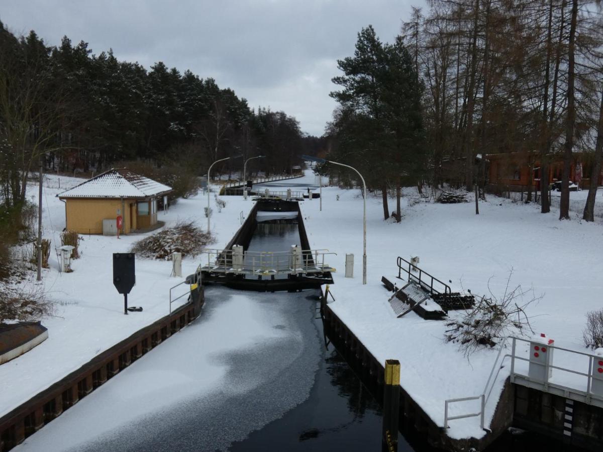 شقة فيسينبيرغ  في Ferienhaus Mit 2 Fewo In Mecklenburg المظهر الخارجي الصورة