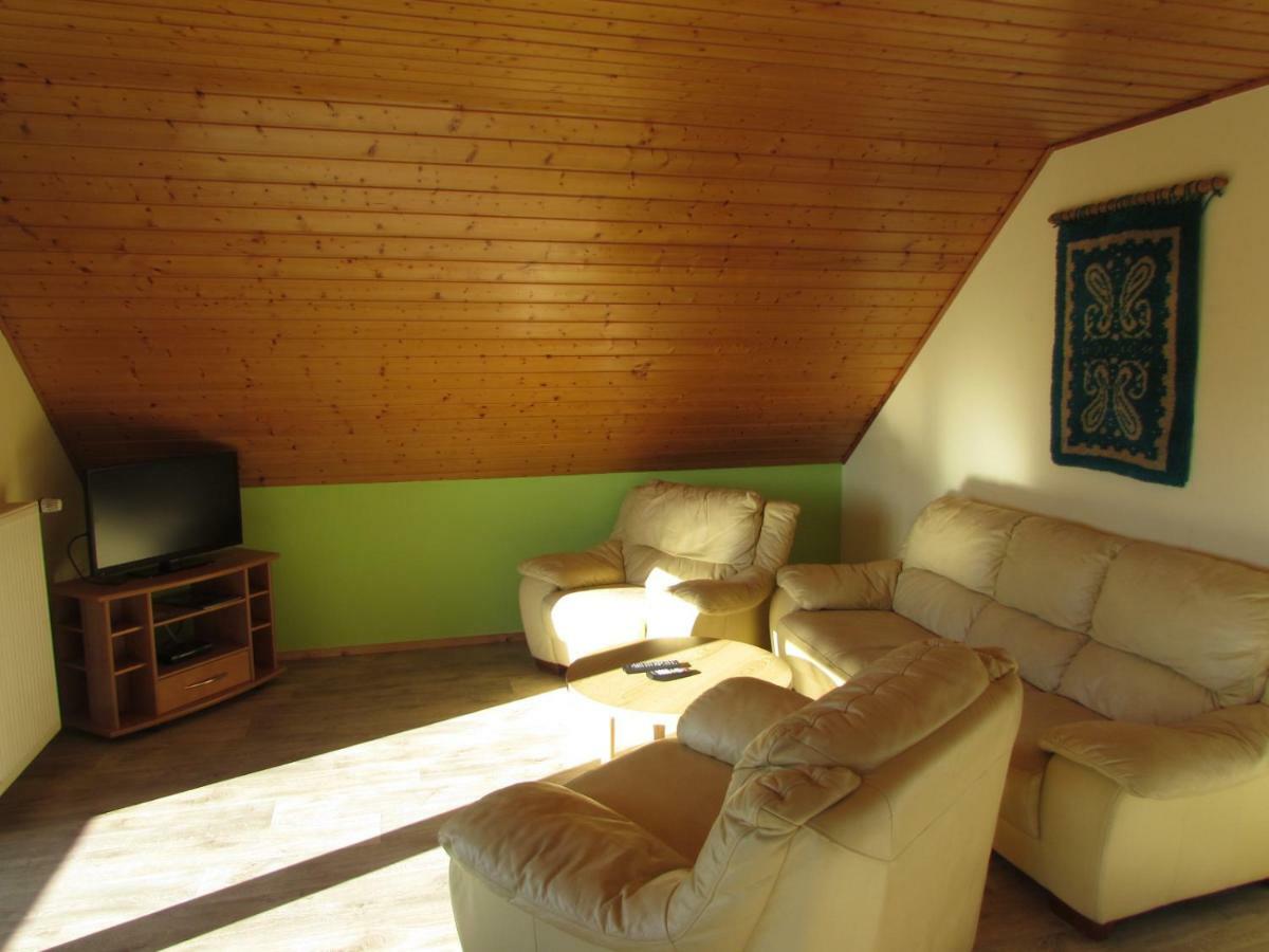 شقة فيسينبيرغ  في Ferienhaus Mit 2 Fewo In Mecklenburg المظهر الخارجي الصورة